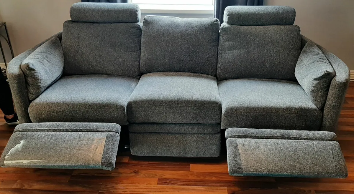 Couch - Image 1