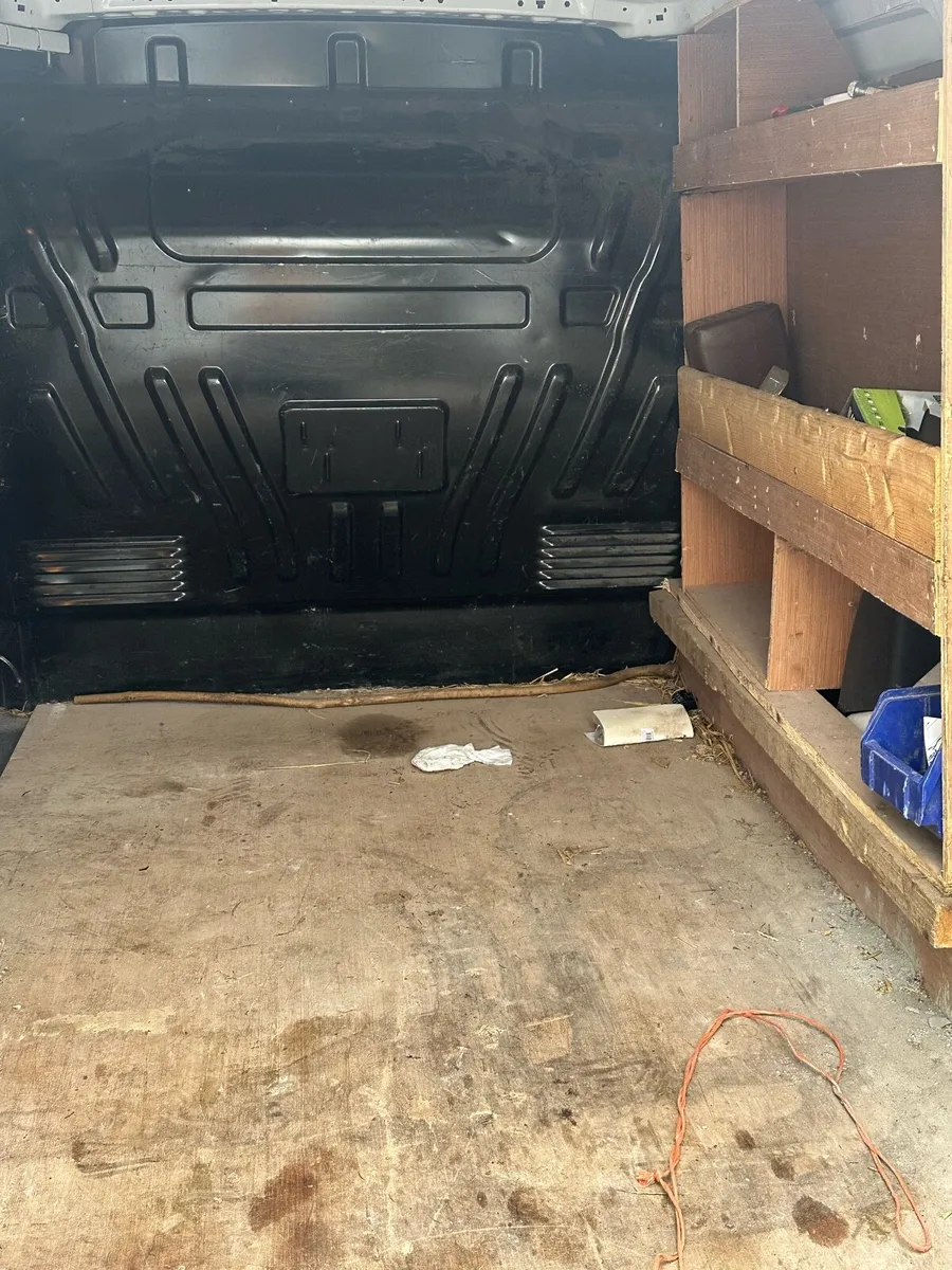 Ford transit - Image 3