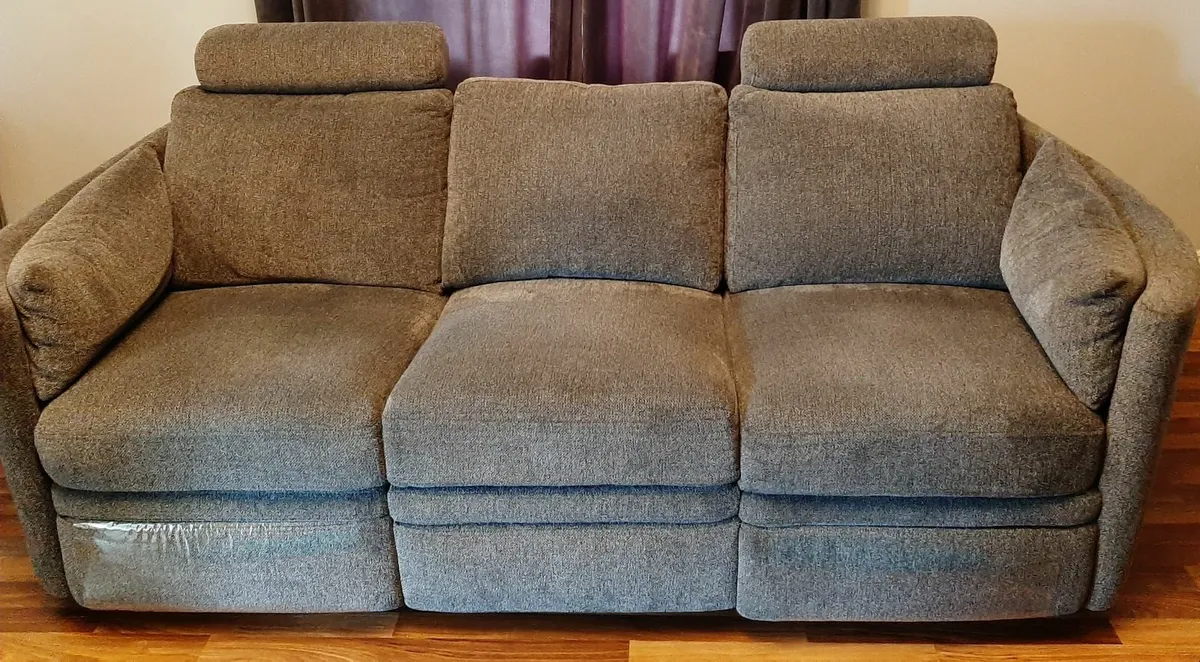 Couch - Image 3