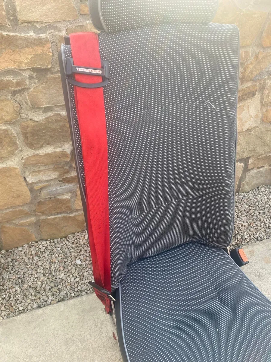 Bus seats - Image 1
