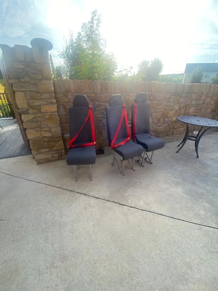 Bus seats - Image 4