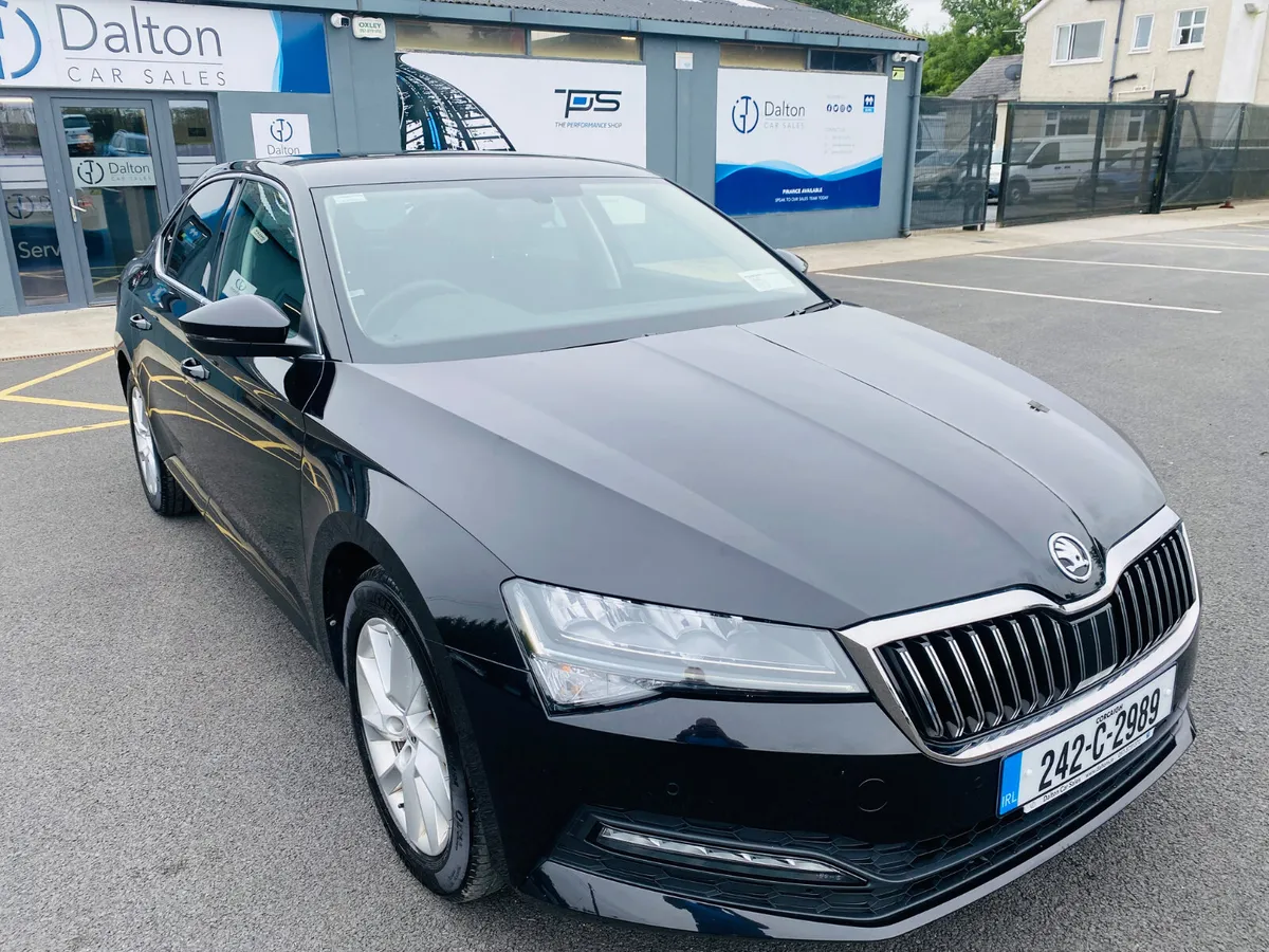 SKODA SUPERB AMBITION DSG AUTO 2024 (242) - Image 3