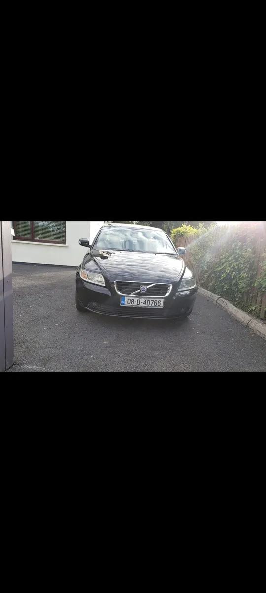 Volvo S40 1.8 Petrol (2008) - Image 1