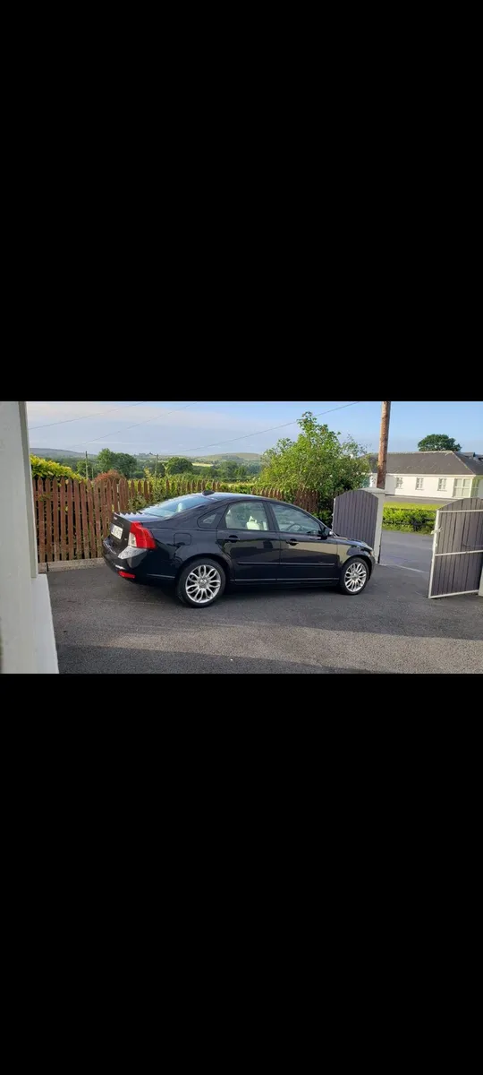 Volvo S40 1.8 Petrol (2008) - Image 3