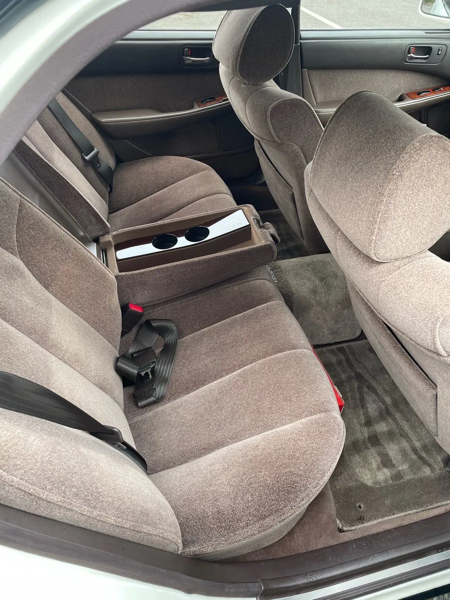 Toyota celsior - Image 3