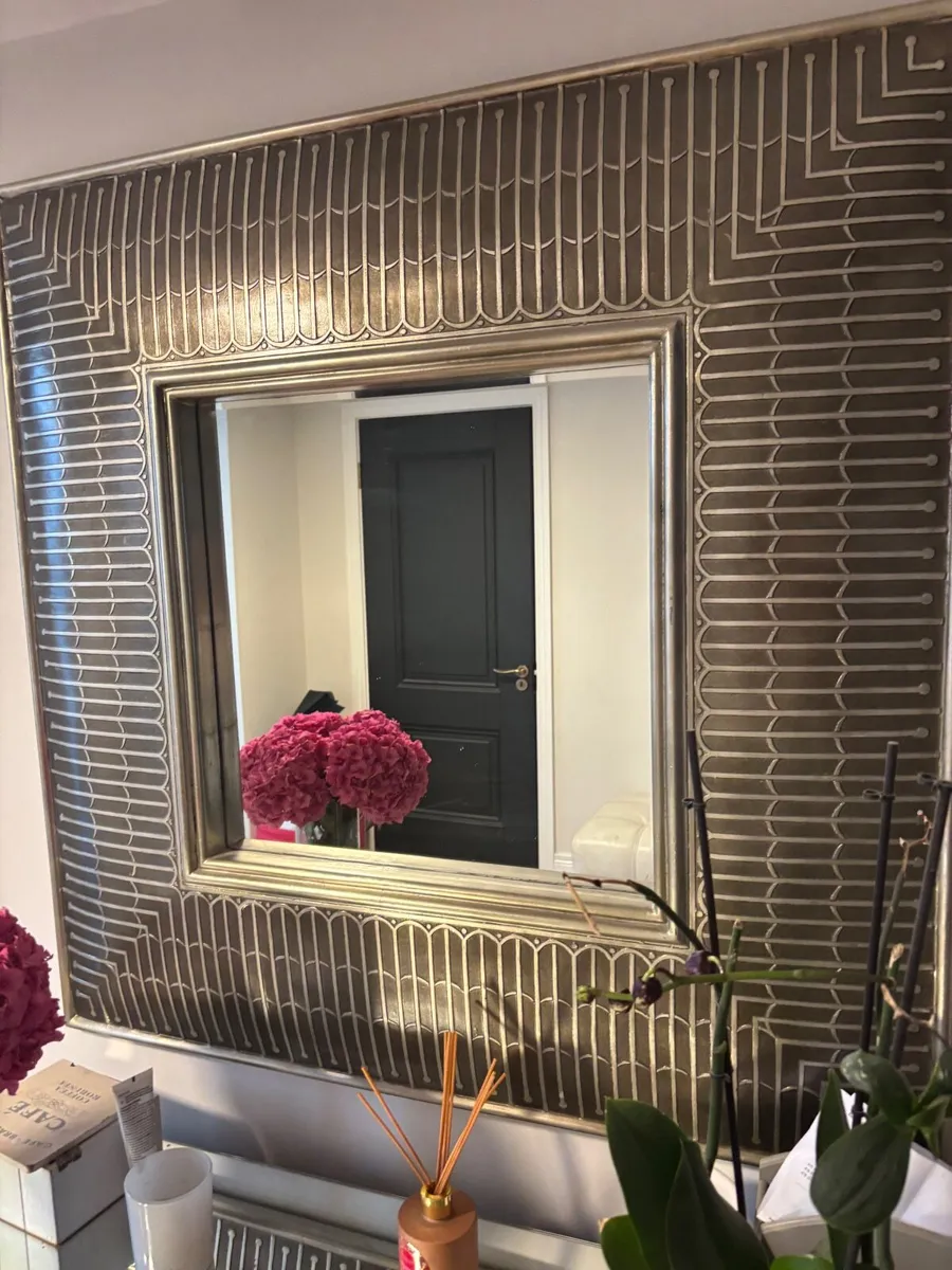 Mirror - Image 1