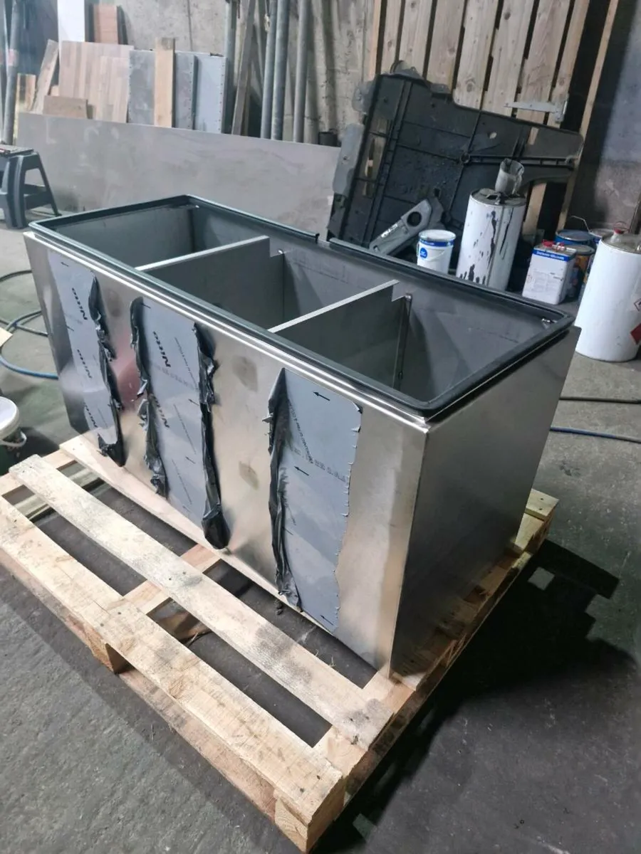 340 ltr stainless steel potable water tank - Image 2