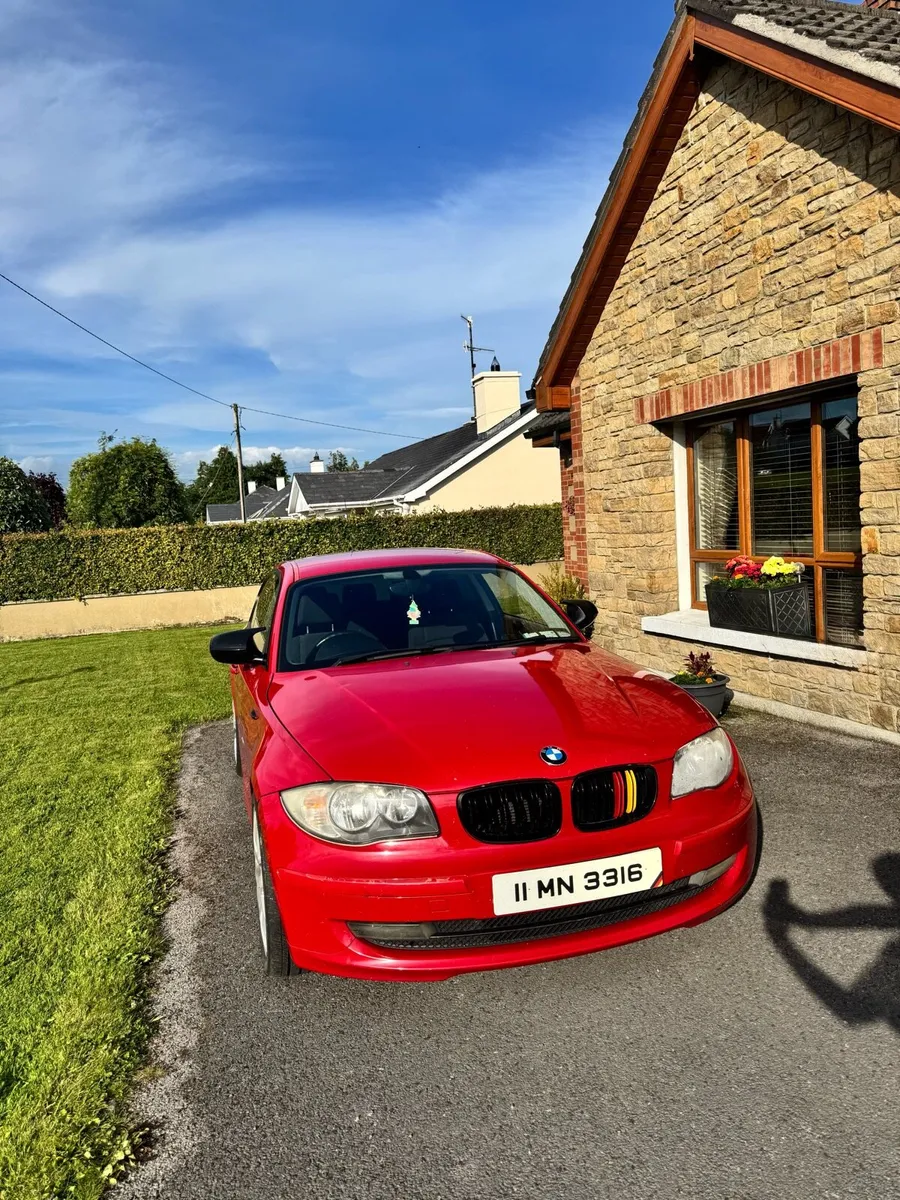 BMW series 1 - Image 1