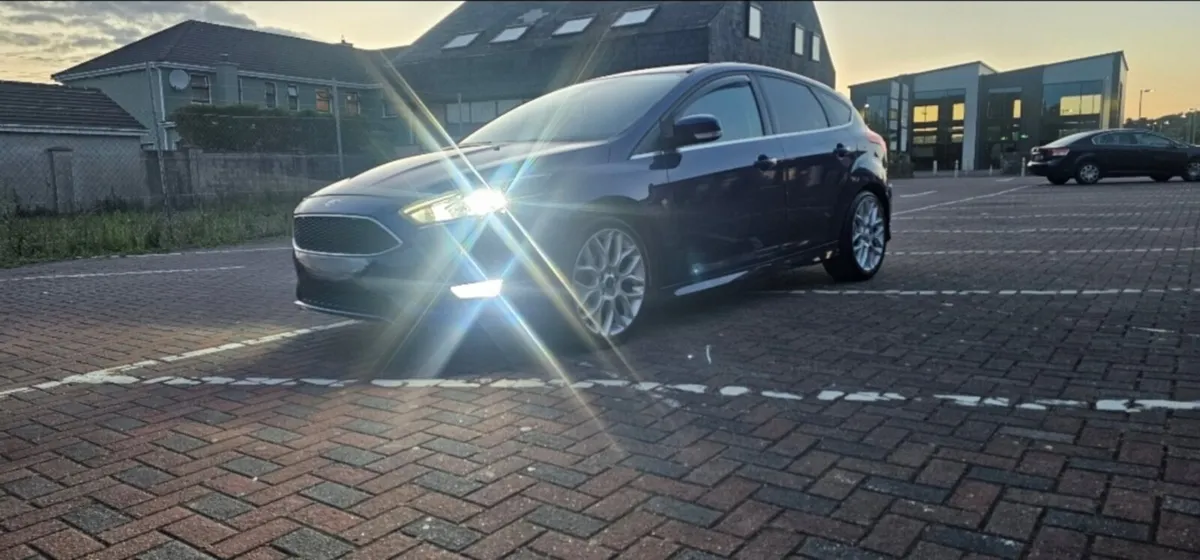 Ford Focus Zetec S  2016 Diesel - Image 2