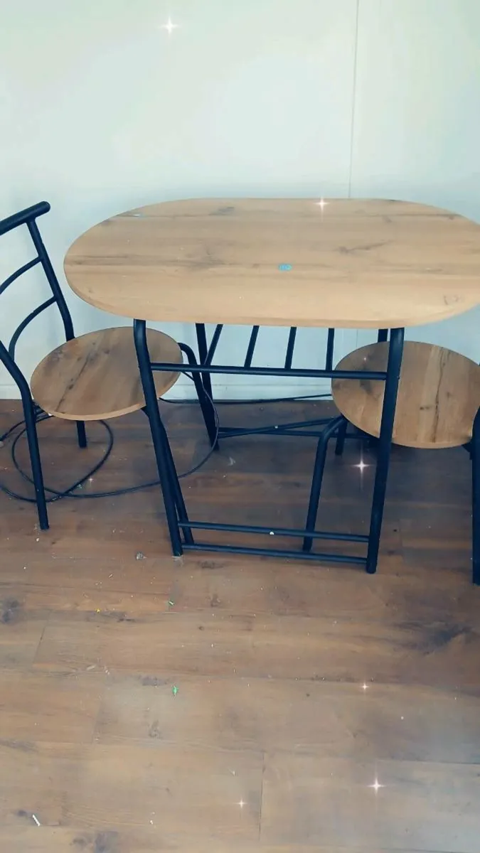 Table and 2 chears - Image 2