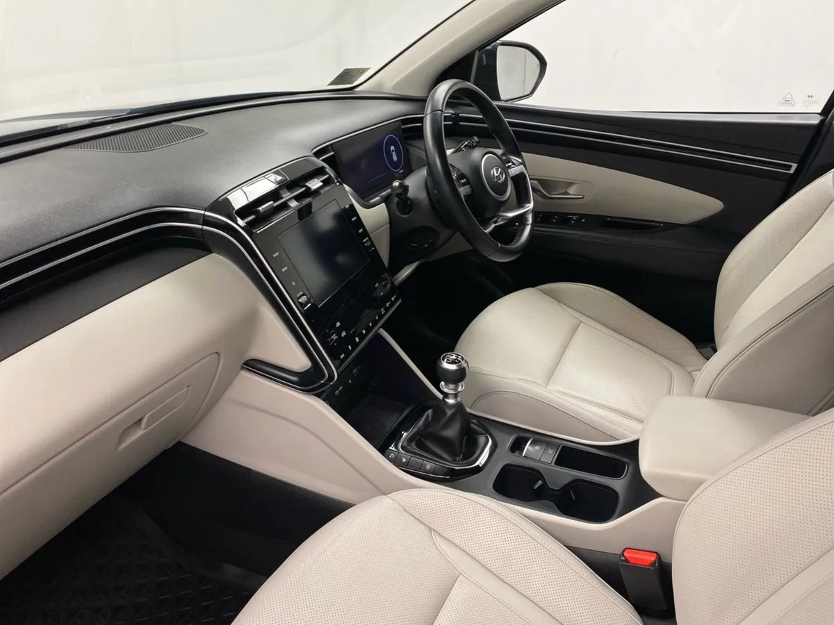 Hyundai Tucson 2WD Executive - Image 2