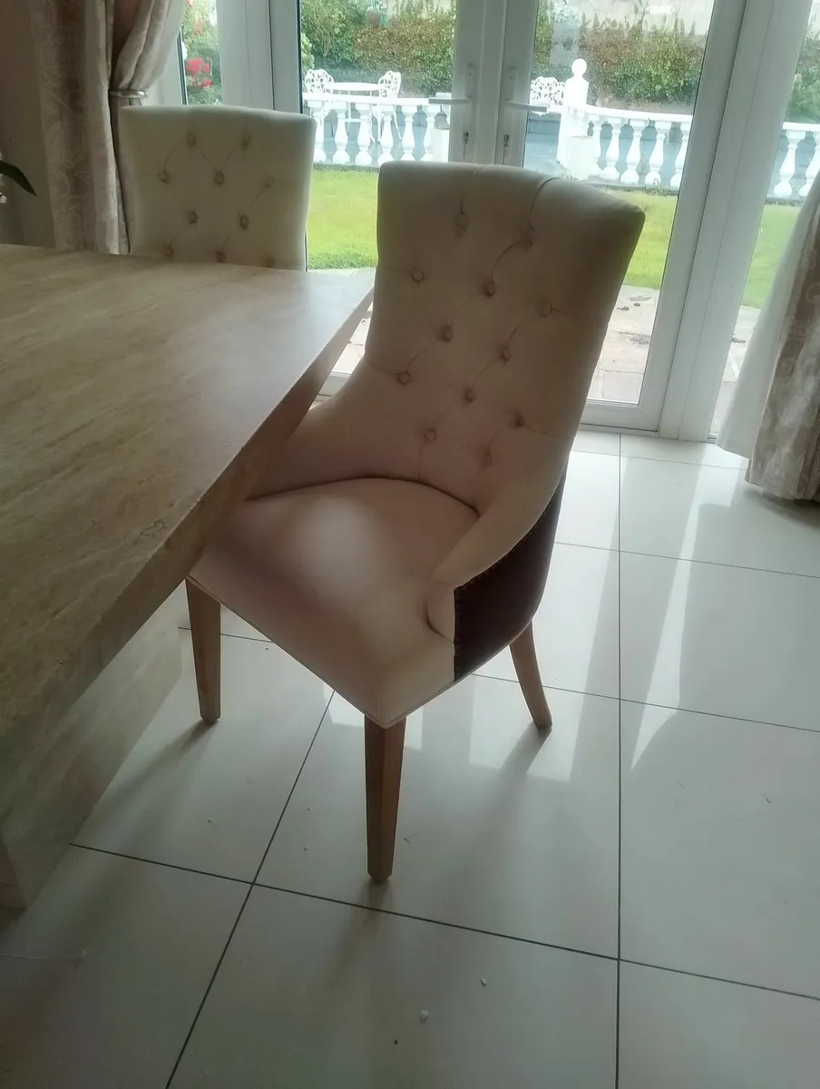 For sale Marble table and 4 chairs. - Image 2