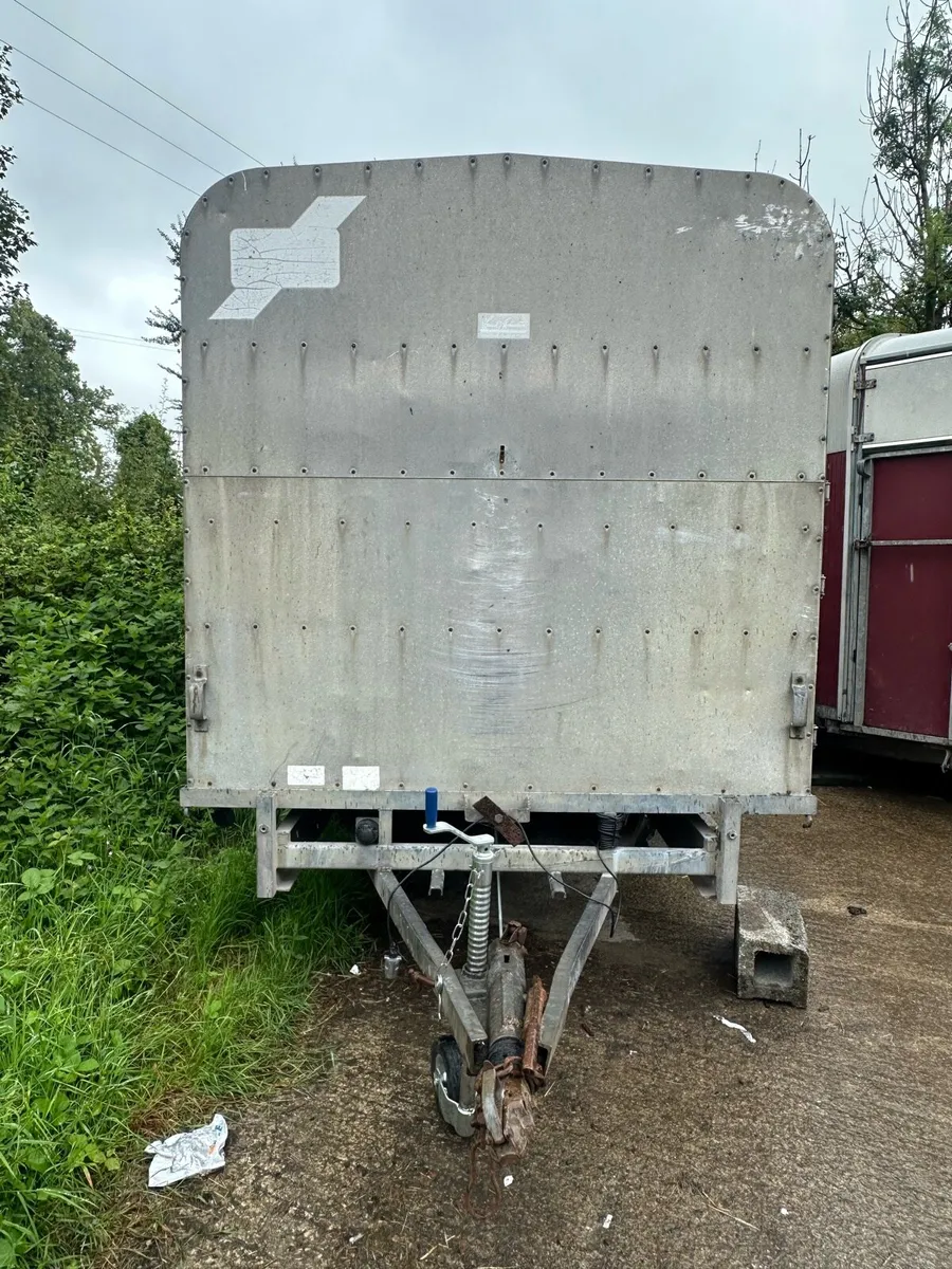 Ifor Williams cattle box - Image 2