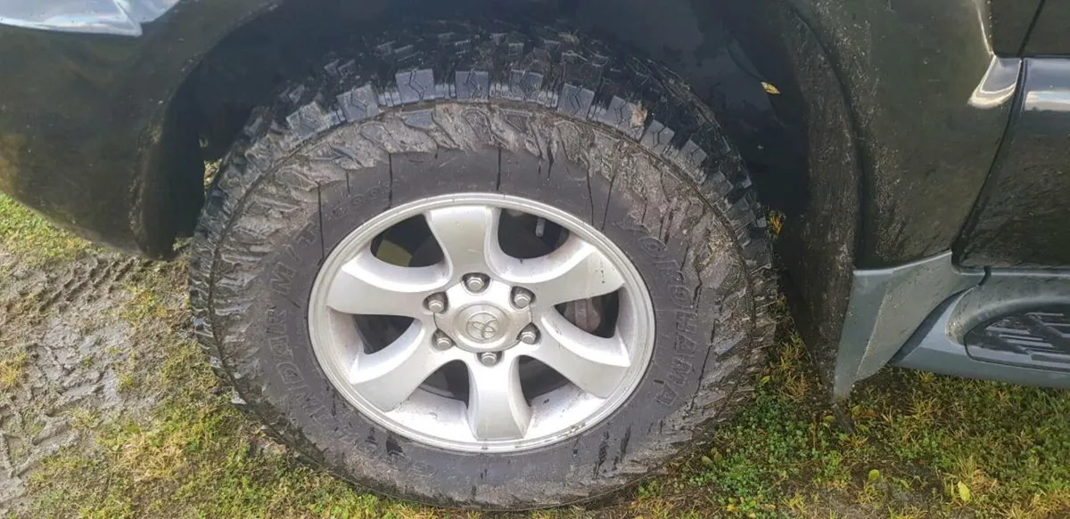 Toyota landcruiser - Image 1