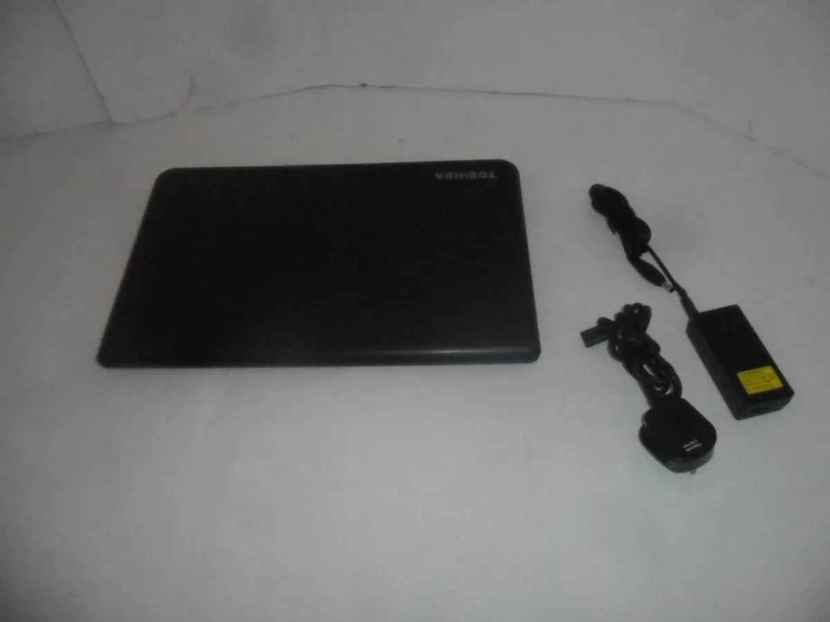 Toshiba Laptop - Image 3