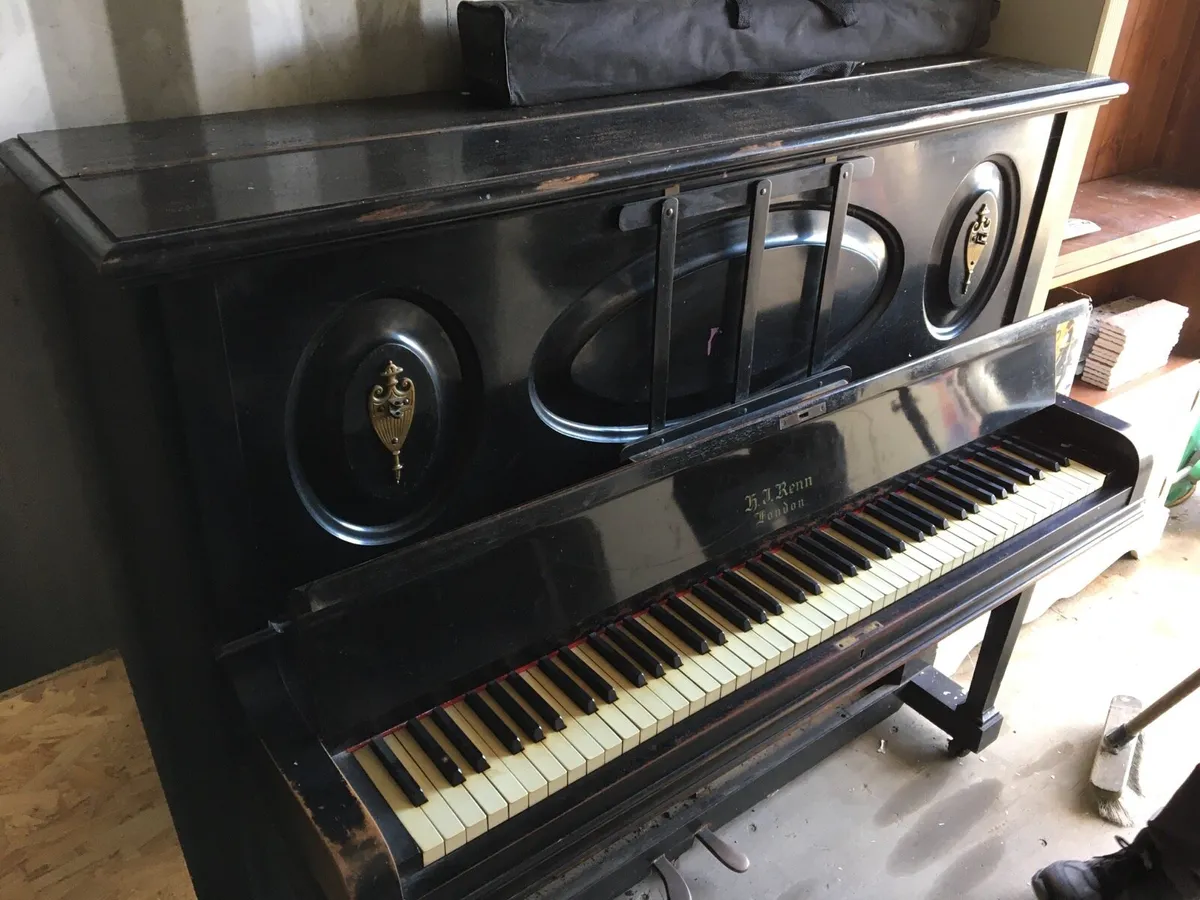 Piano Renn london - Image 1