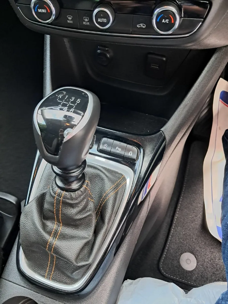 Opel Crossland X 2020 - Image 3
