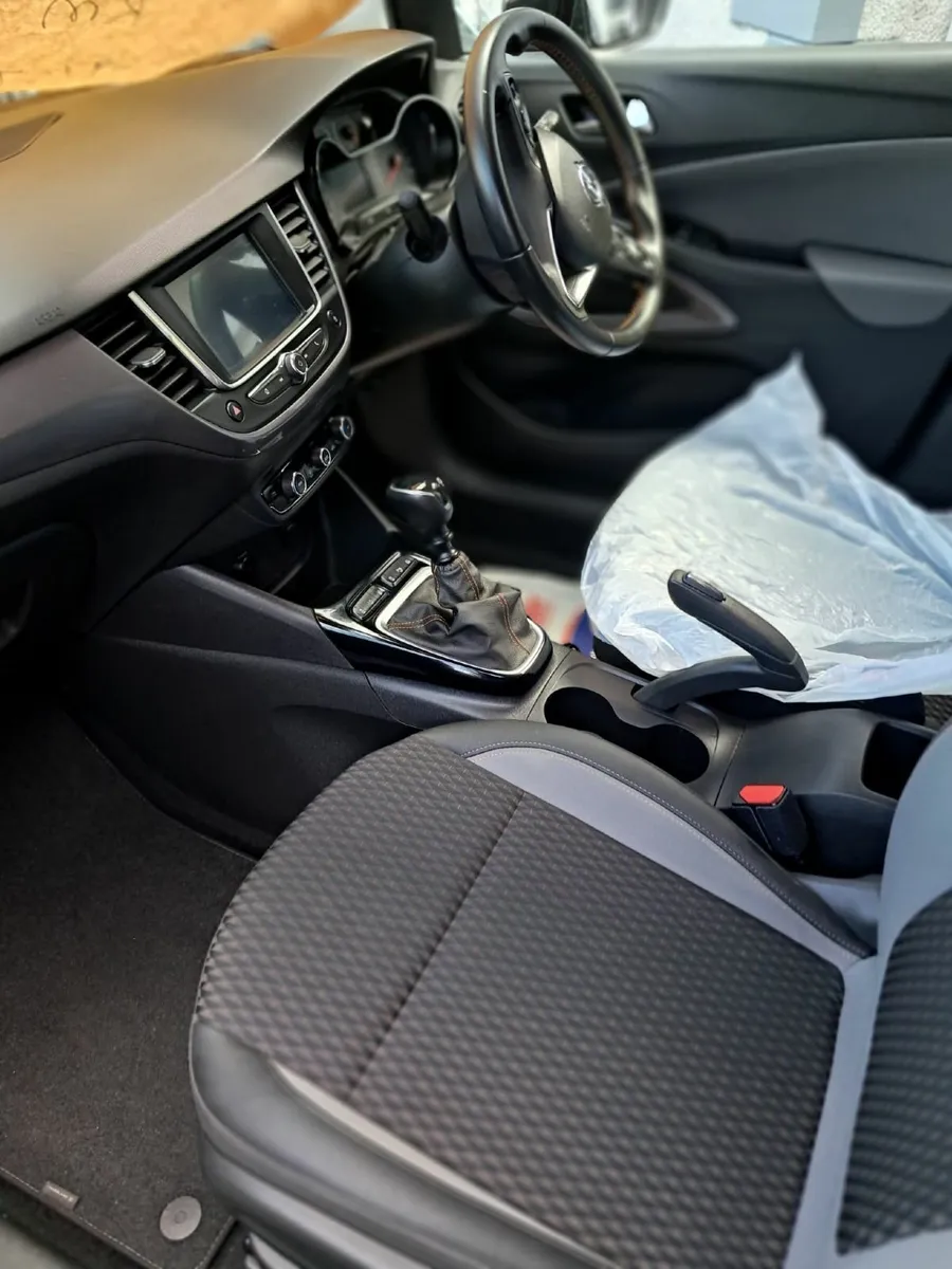 Opel Crossland X 2020 - Image 4