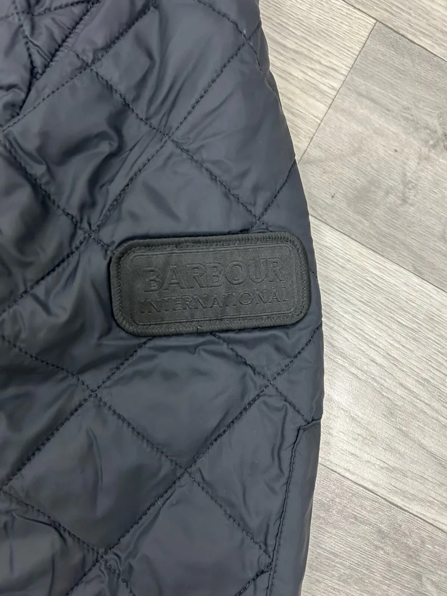 Barbour International Ariel Quilt Jacket Mens S - Image 3