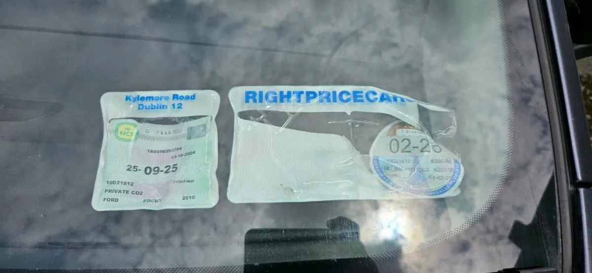 FORD FOCUS 1.6 TDCI CRACKED WINDSCREEN €1750 NO OF - Image 2