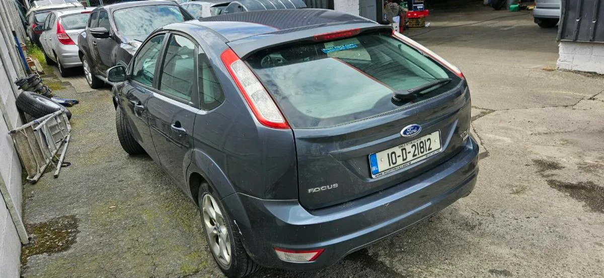 FORD FOCUS 1.6 TDCI CRACKED WINDSCREEN €1750 NO OF - Image 3