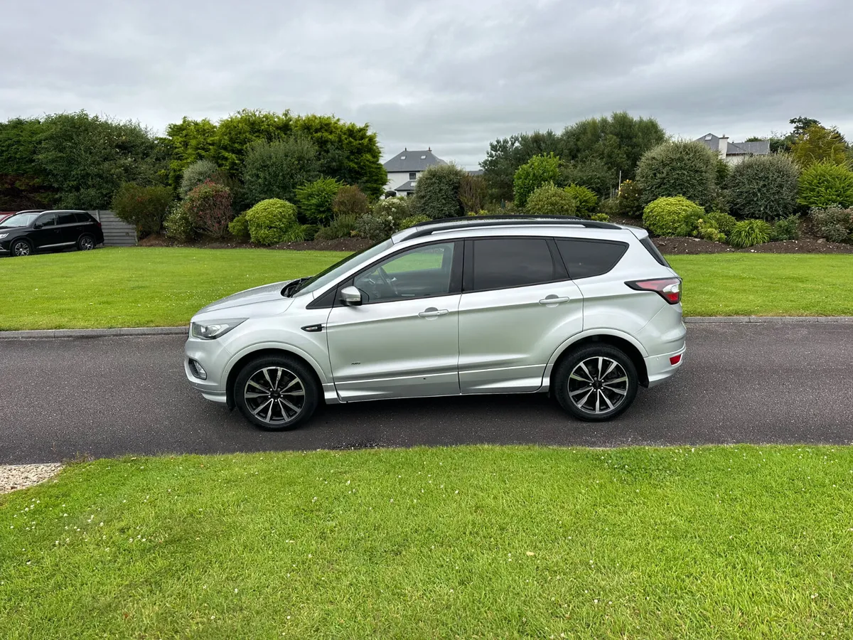 Ford Kuga St Line  Auto 4WD - Image 2