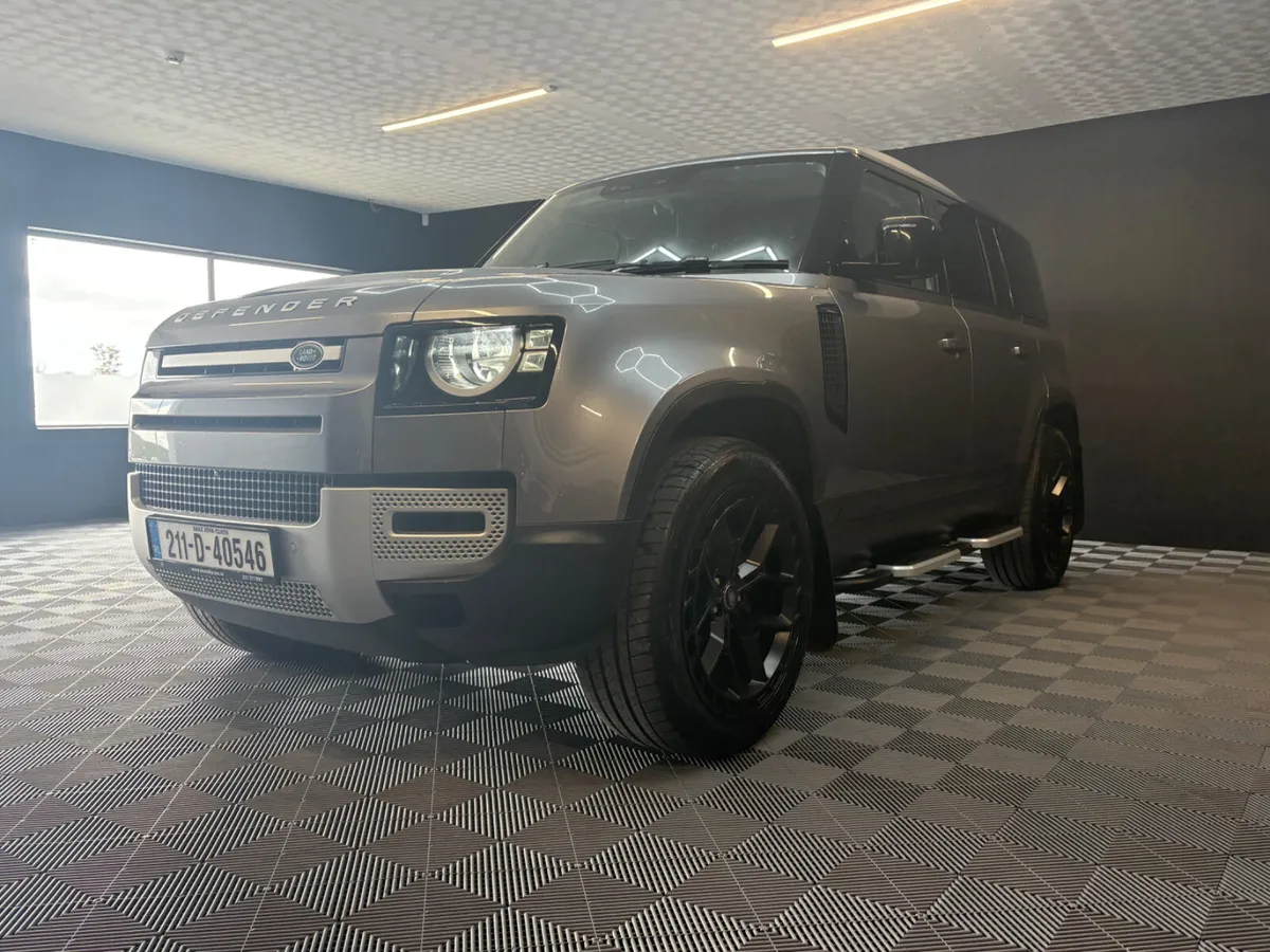 2021 Landrover Defender 3.0 Black Ed Commerial - Image 4