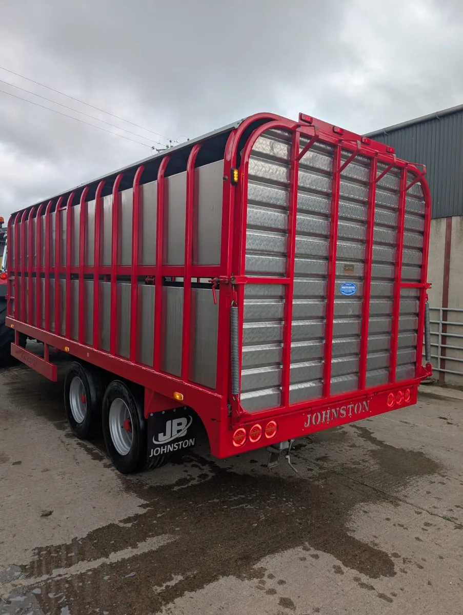 Johnston Livestock Trailer - Image 4
