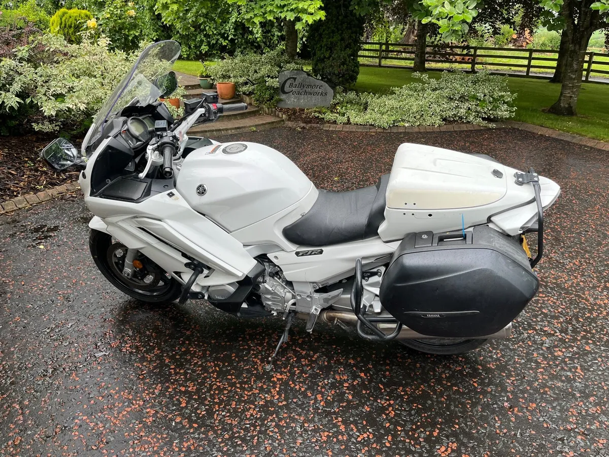 YAMAHA FJR 2018