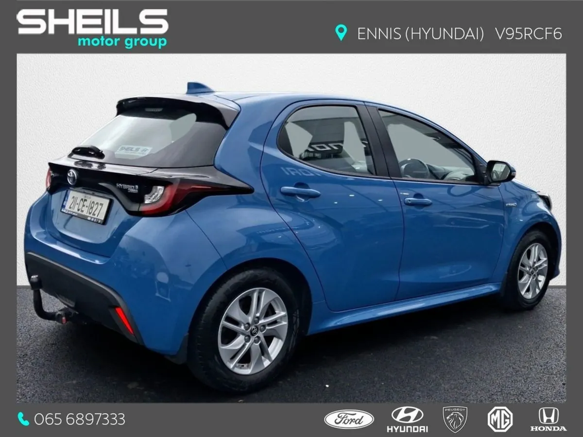 Toyota Yaris 1.5 Hybrid Luna - Image 2