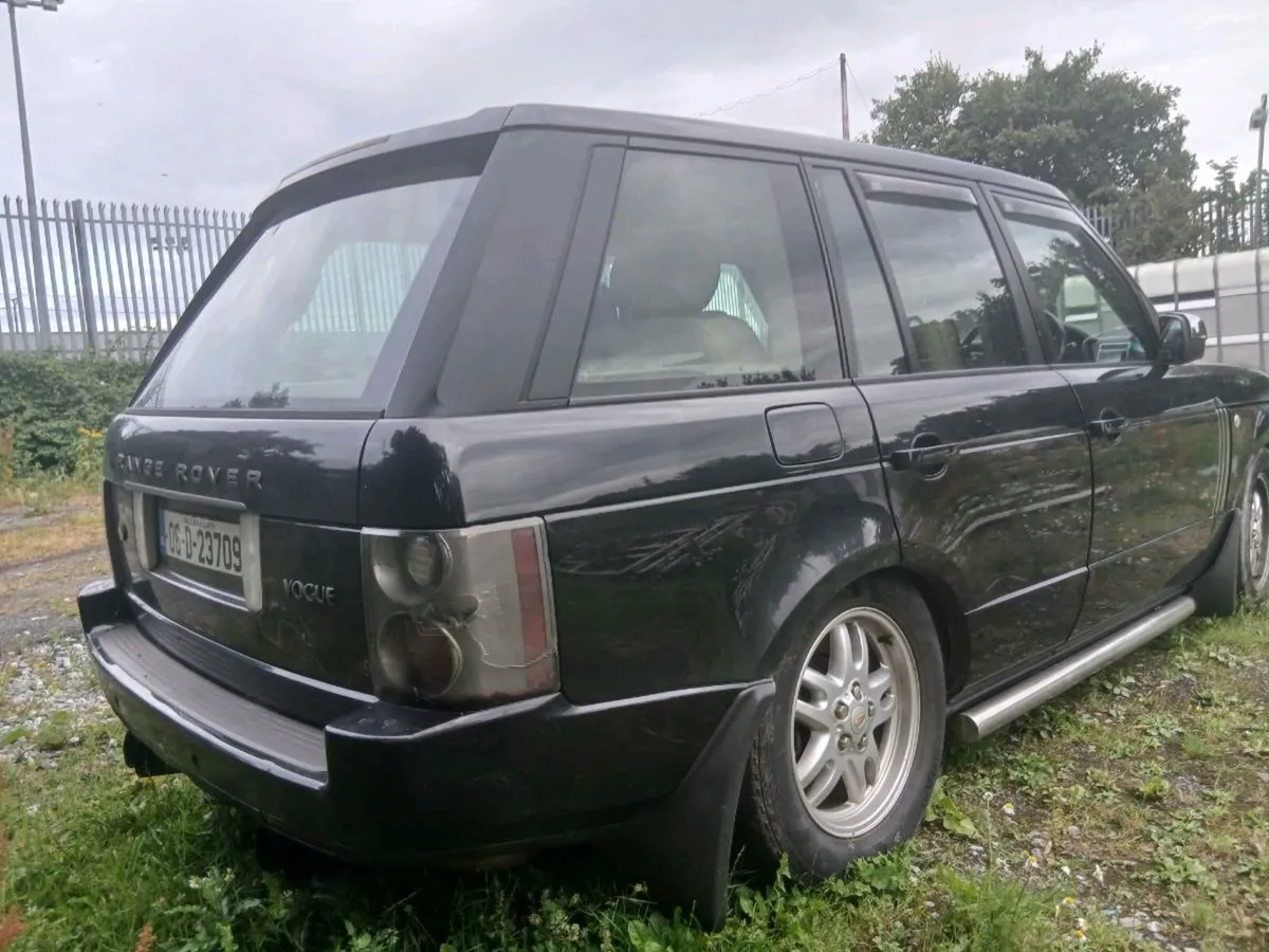 Range Rover BMW engine Crew Cab - Image 4