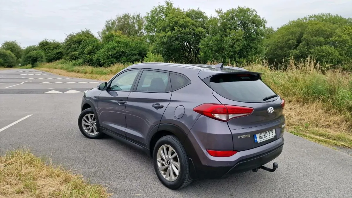 2016 HYUNDAI TUSCON 1.7 EXECUTIVE NCT 2027 - Image 2