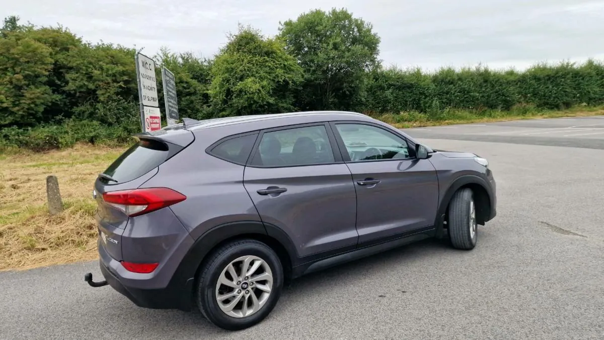 2016 HYUNDAI TUSCON 1.7 EXECUTIVE NCT 2027 - Image 3