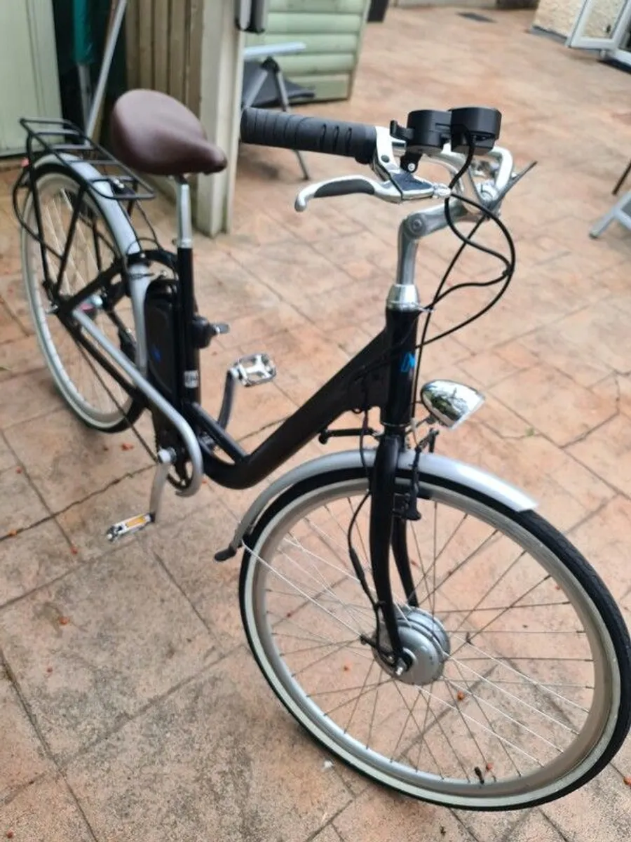 Electric Bike Momentum, Very Soft to ride, need controller - Image 3