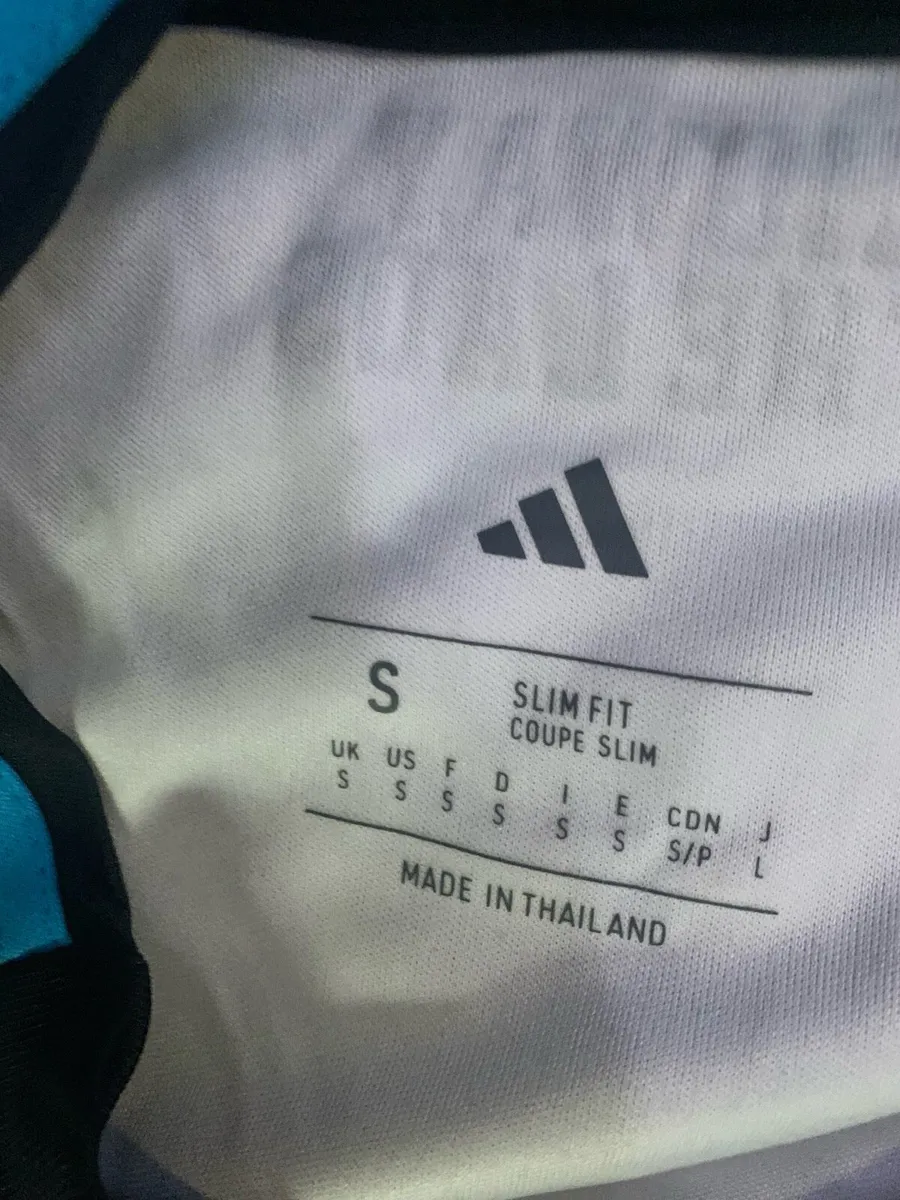 Clothes - Image 3