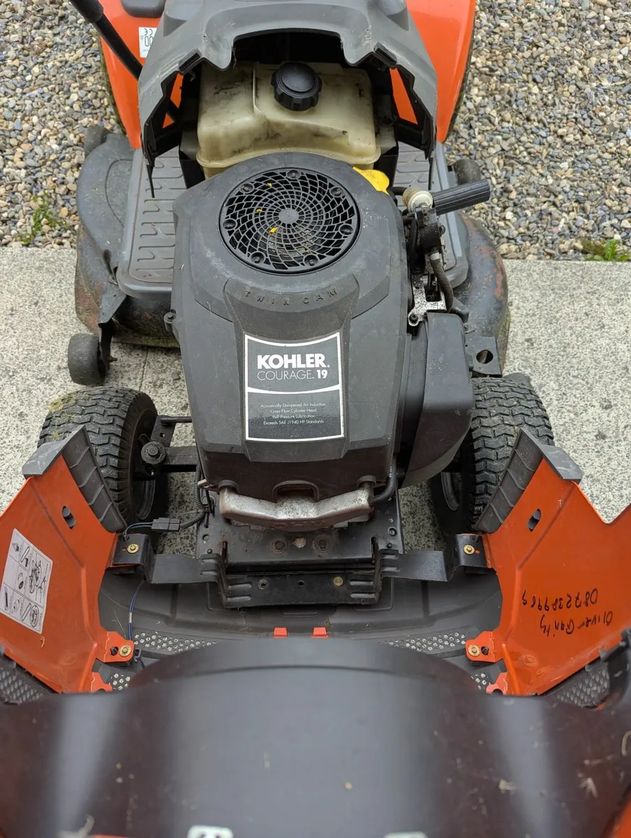 Ride on mower - Image 3