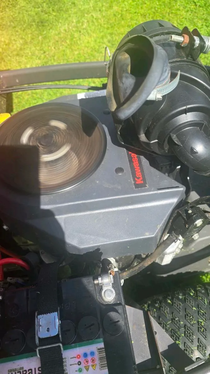 Husqvarna 4x4 power steering - Image 3