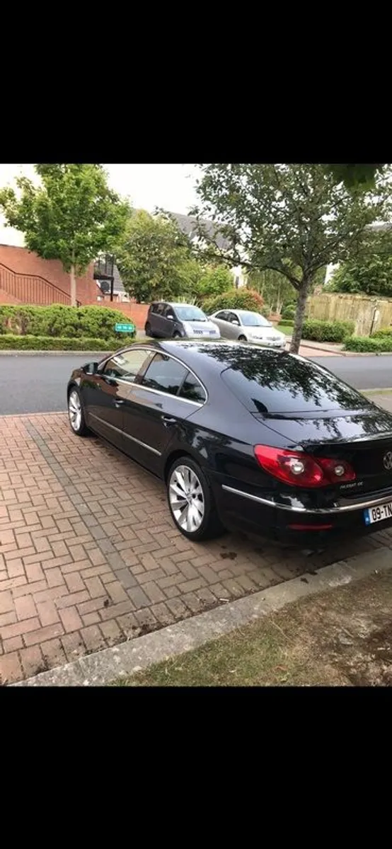 2009 Volkswagen Passat - Image 3