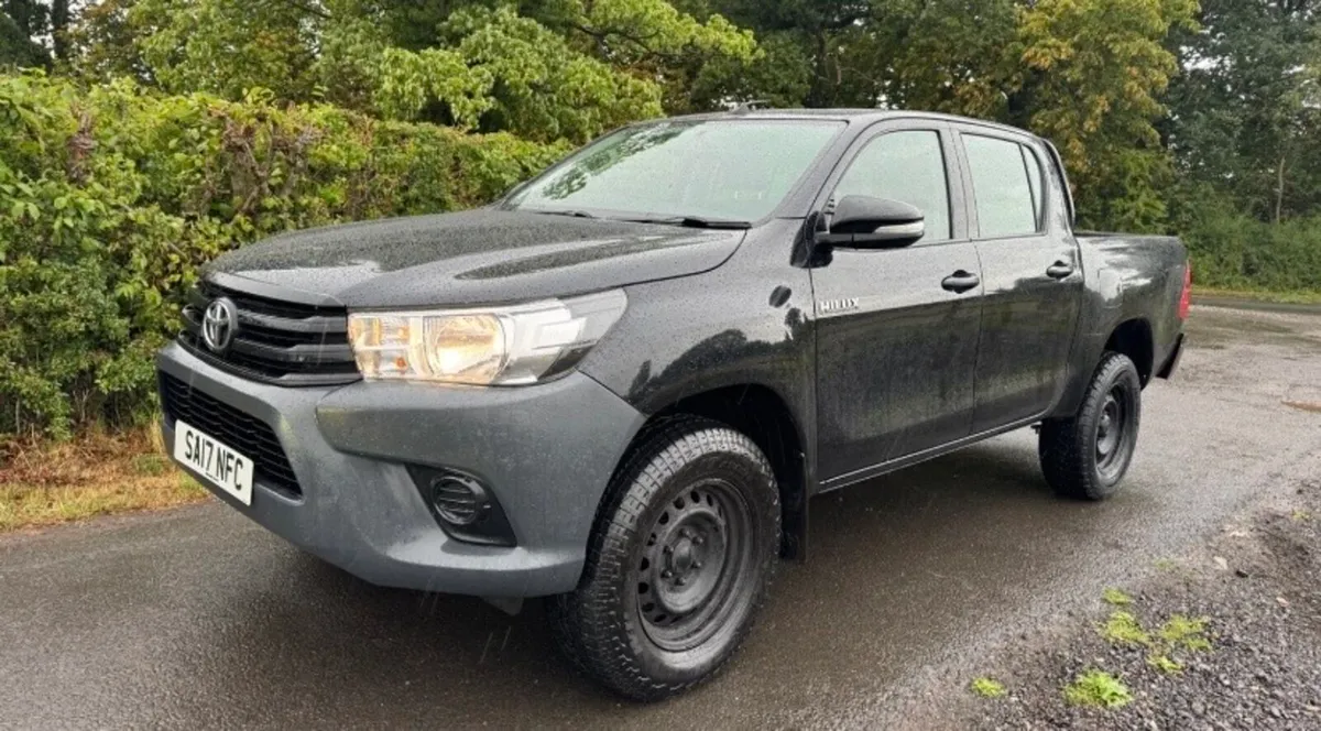 Toyota Hilux Active 2017 . - Image 1