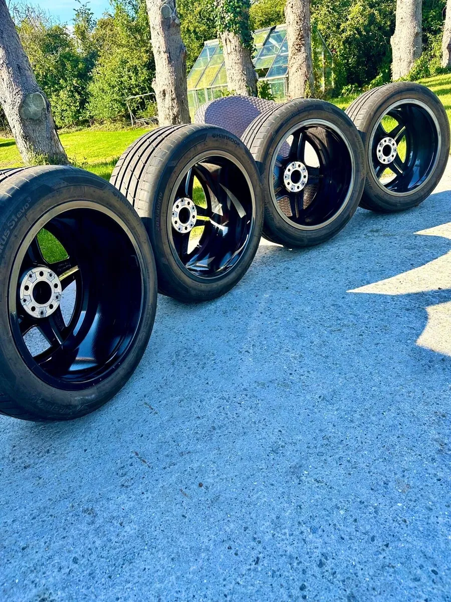 Fresh S class Mercedes Original AMG alloys and tir - Image 3
