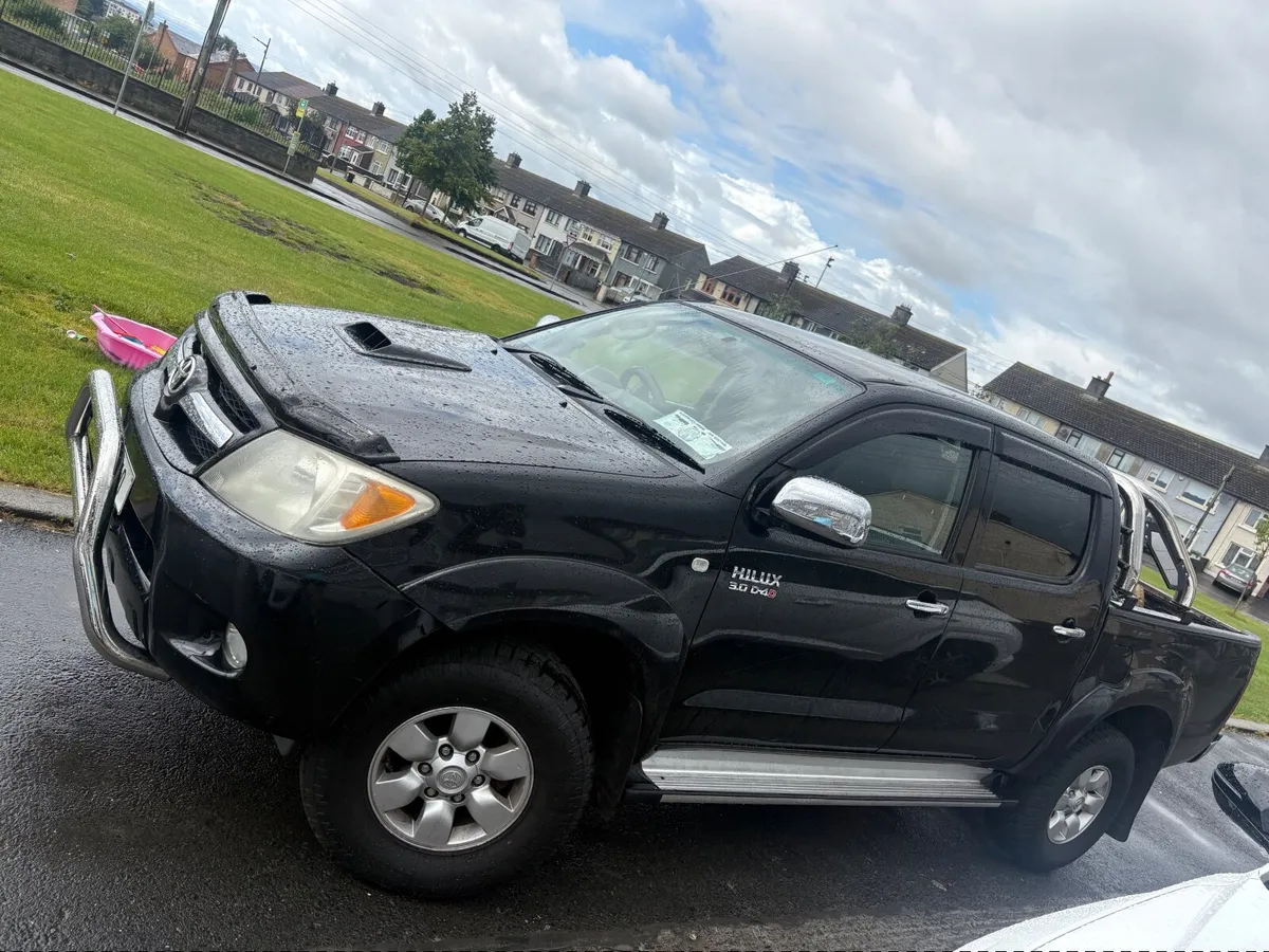 Toyota Hilux 2008 - Image 4