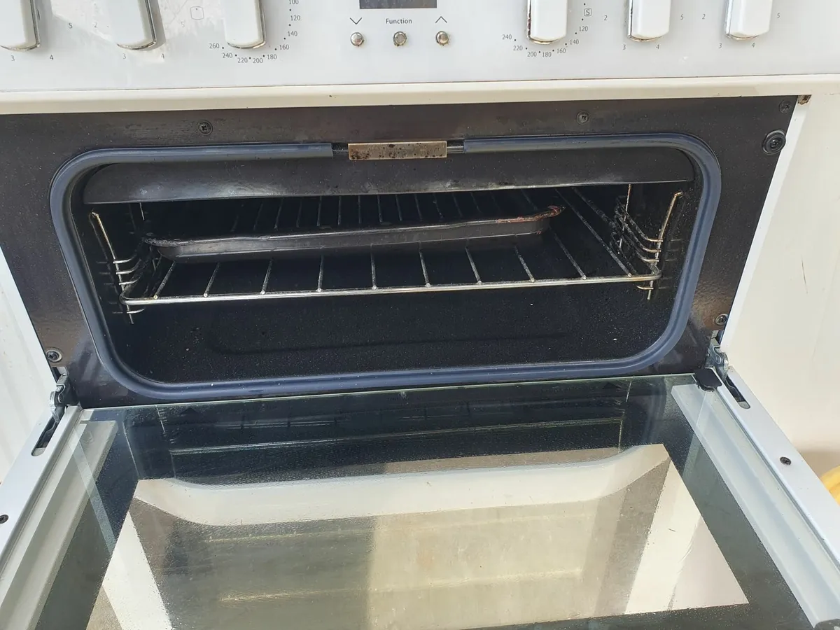cooker and microwave grill - Image 2