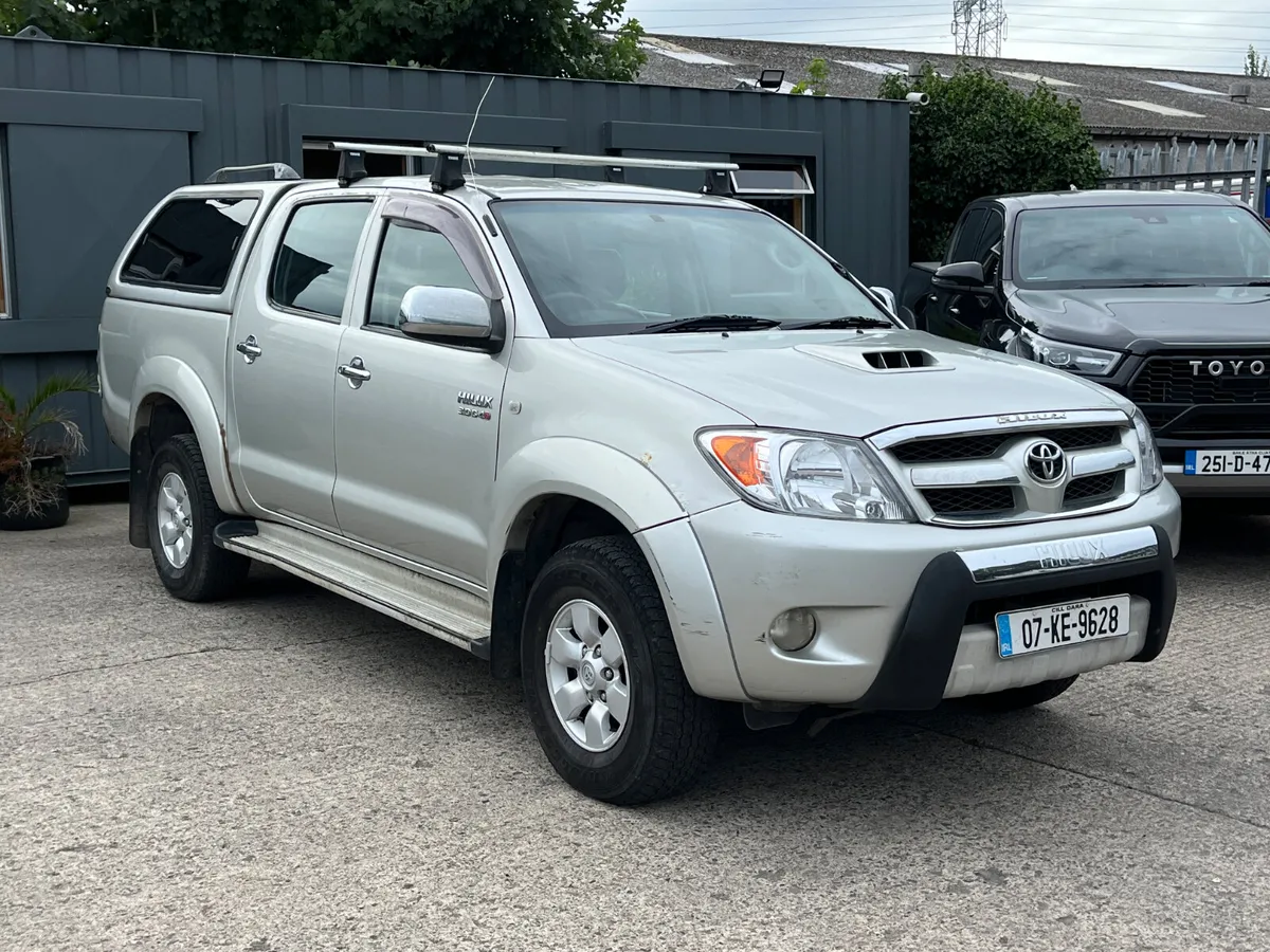 Toyota Hilux 2007 - Image 1