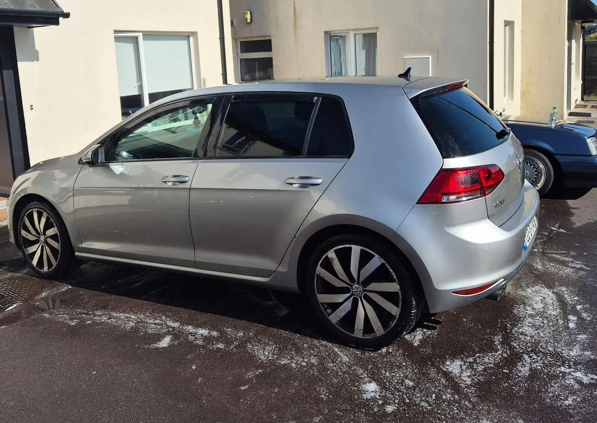 Volkswagen golf - Image 1