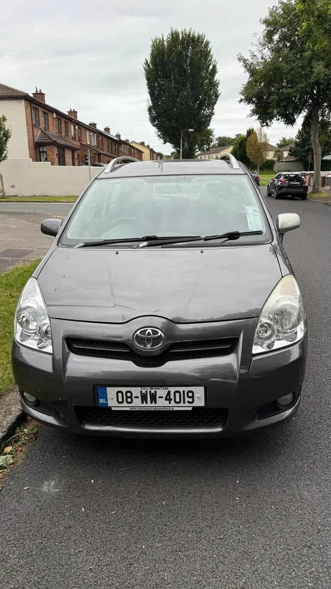 7 Seater Toyota Corolla 2008 - Image 4