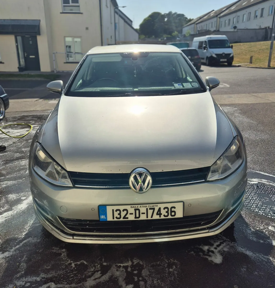 Volkswagen golf - Image 4