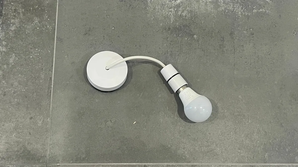 Pendant Light Fitting with Bulb