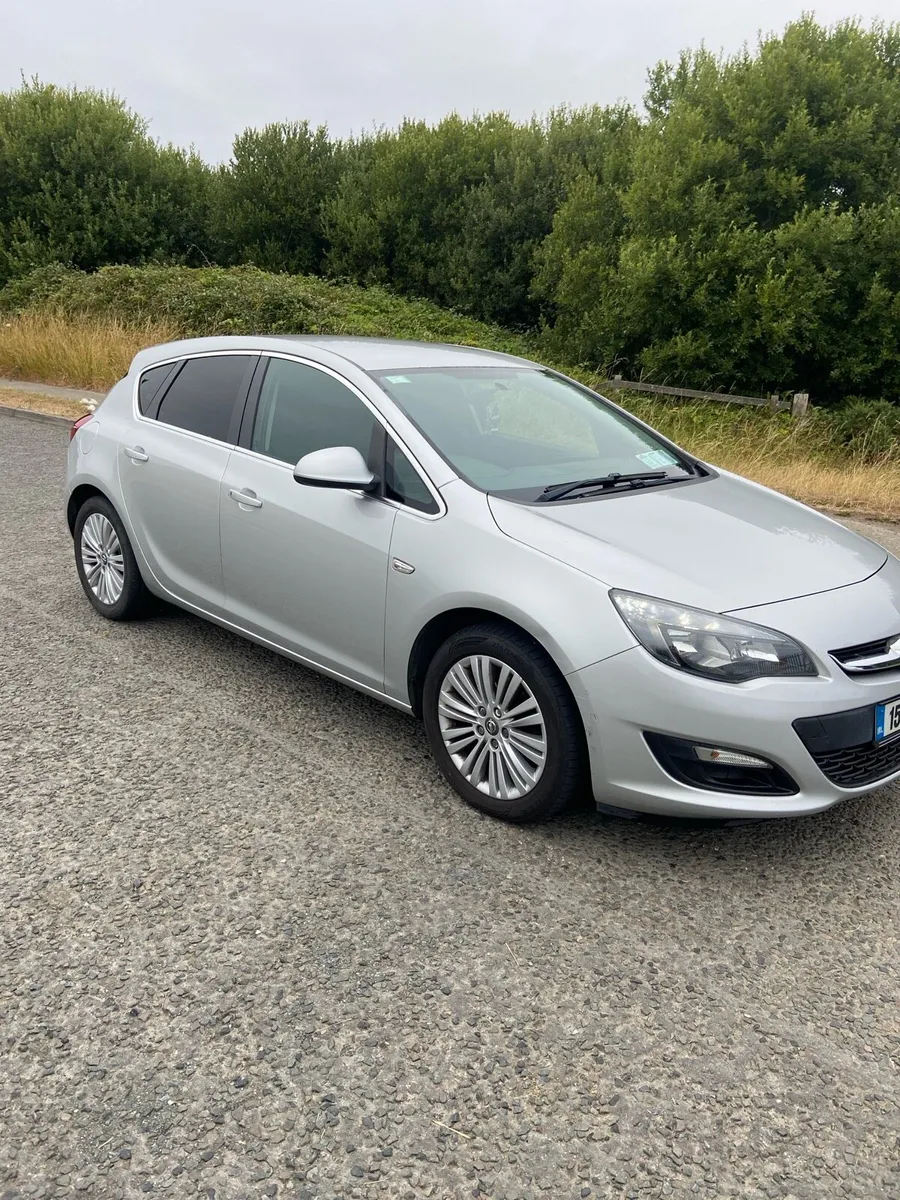 Opel Astra 1.6 CDTI Excite - Image 1
