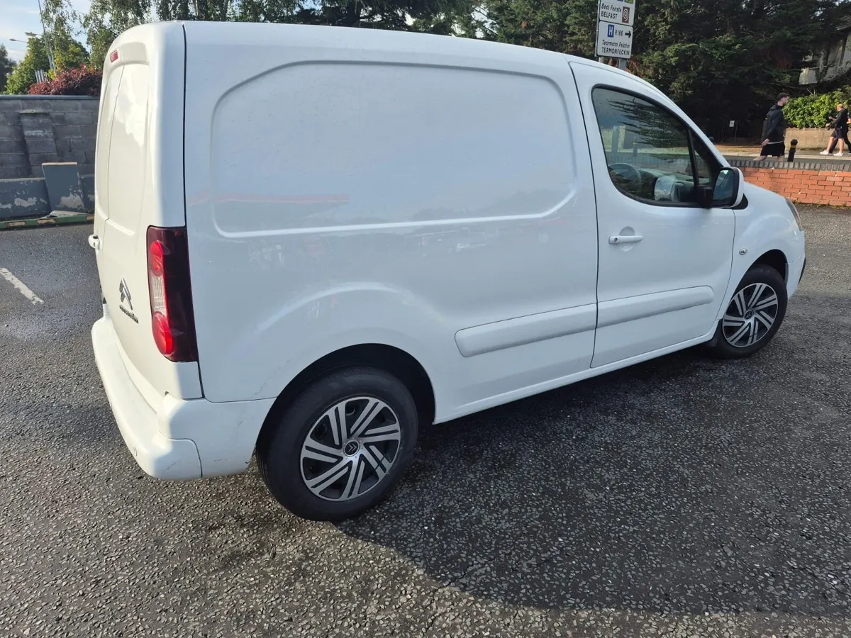 Citron Belingo 625 Enterprise 2016 - Image 4