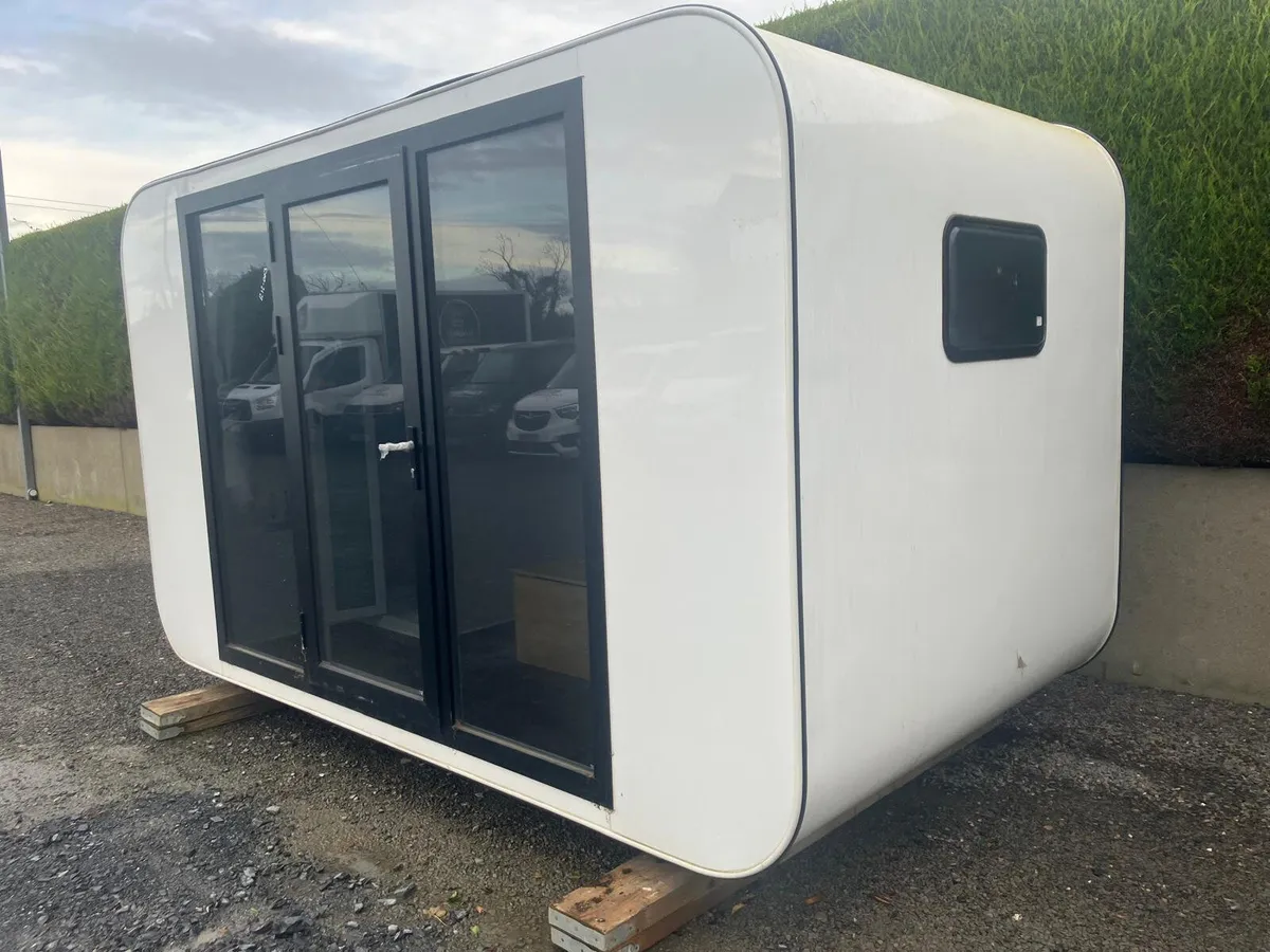 New 4m Apple Style Garden Pod **Online Auction** - Image 4